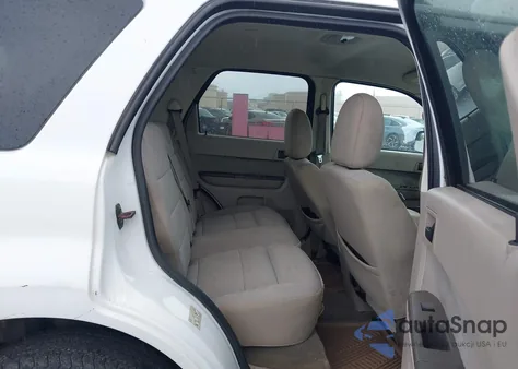 2011 Ford Escape Hybrid z USA, uszkodzony, nr VIN 1FMCU5K31BKA33789